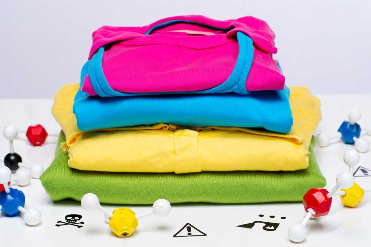 Allerta vestiti tossici come riconoscerli